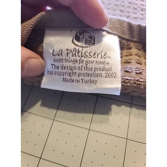 NWOT Set Of 2 Brown & Cream Neutral Colors Kitchen Hand Towels Absorbent thick - Picture 3 of 8